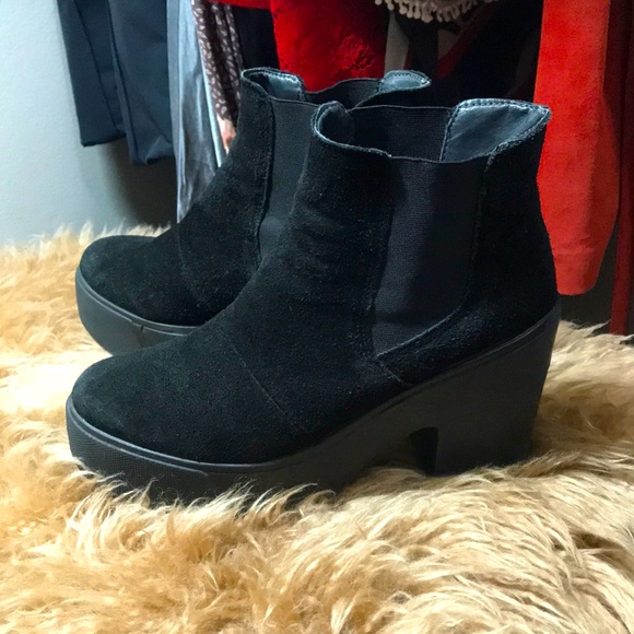 *SOLD* Suede platform booties - Picture 1 of 4